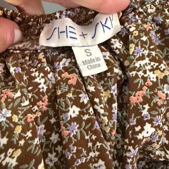 She + Sky Smocked Brown Floral Peasant Shirt - Size S - Picture 2 of 7